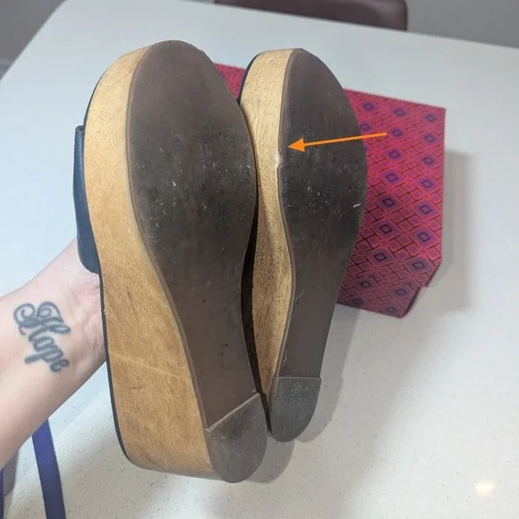 Tory Burch Ines Wedge Slide Women 8.5 Navy Gold Leather 80mm 51985 - Picture 2 of 7